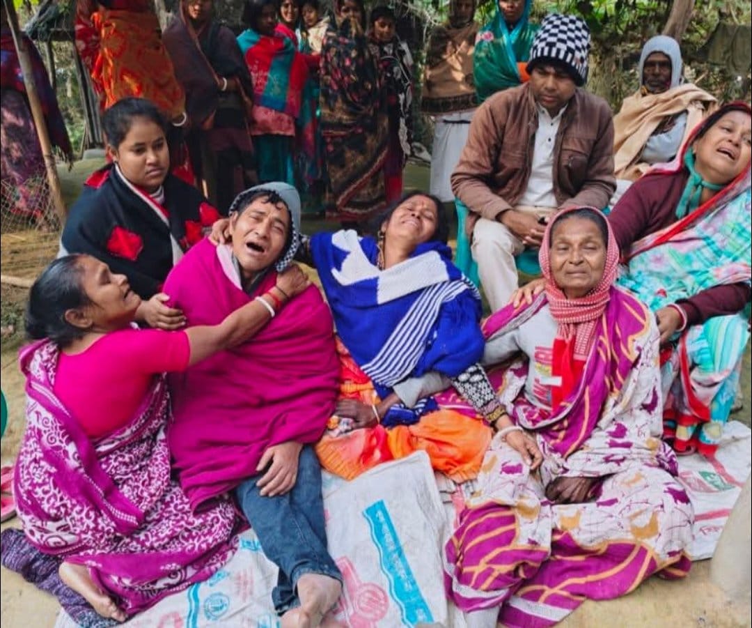 মাদারীপুরে মর্মান্তিক দুর্ঘটনায় কোটালীপাড়ার পাইকের বাড়ি গ্রামে শোকের মাতম