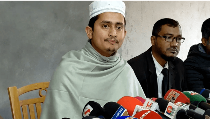 পঞ্চগড়ে এনসিপির জেলা কার্যালয়ে সংবাদ সম্মেলনে কথা বলেন সারজিস আলম। ছবি : দৈনিক ইতিহাস