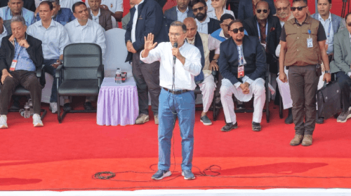 চট্টগ্রামের পলোগ্রাউন্ড মাঠে বিএনপির নির্বাচনী মহাসমাবেশে বক্তব্য রাখছেন বিএনপি চেয়ারম্যান তারেক রহমান