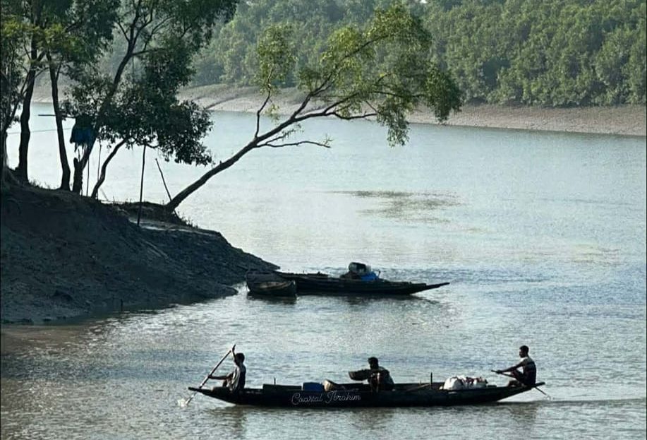 ৫ লাখ টাকা মুক্তিপণ দাবিতে অস্ত্রের মুখে সুন্দরবনে ৫ জেলে অপহরণ