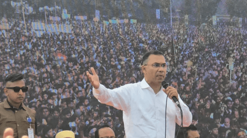 ঠাকুরগাঁও সরকারি বালক উচ্চ বিদ্যালয় মাঠে নির্বাচনী জনসভায় বক্তব্য দেন তারেক রহমান। ছবি : সংগৃহীত