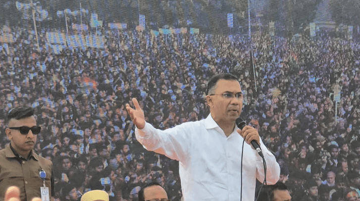 ঠাকুরগাঁও সরকারি বালক উচ্চ বিদ্যালয় মাঠে নির্বাচনী জনসভায় বক্তব্য দেন তারেক রহমান। ছবি : সংগৃহীত