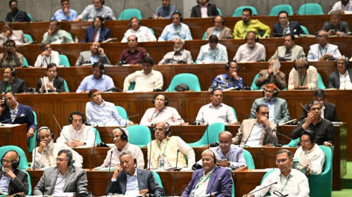সংসদ অধিবেশনে উপস্থিত ছিলেন প্রধানমন্ত্রী তারেক রহমান ও এমপিরা। ছবি : সংগৃহীত
