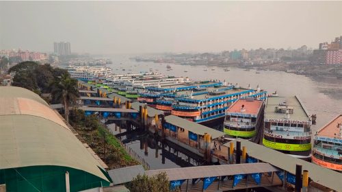 ঢাকার সদরঘাট লঞ্চ টার্মিনাল