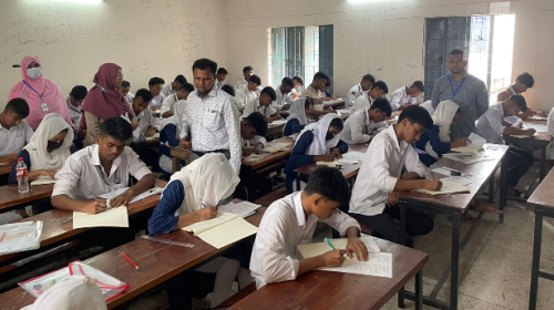 ভেড়ামারায় শান্তিপূর্ণ পরিবেশে এসএসসি পরীক্ষা শুরু