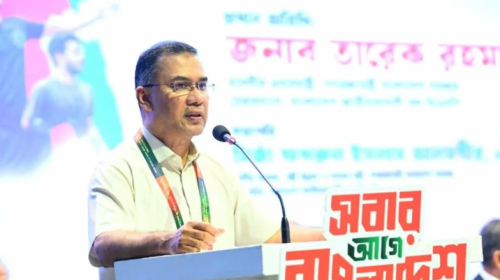 রাজধানীর কেআইবি মিলনায়তনে গণতন্ত্র আদায়ে ১৭ বছরের অনিবার সংগ্রাম ও রক্তঝরা জুলাই জাগরণ শীর্ষক আলোচনা সভায় বক্তব্য দেন প্রধানমন্ত্রী তারেক রহমান