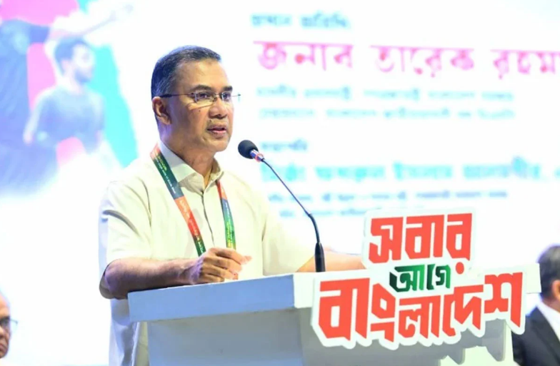 রাজধানীর কেআইবি মিলনায়তনে গণতন্ত্র আদায়ে ১৭ বছরের অনিবার সংগ্রাম ও রক্তঝরা জুলাই জাগরণ শীর্ষক আলোচনা সভায় বক্তব্য দেন প্রধানমন্ত্রী তারেক রহমান