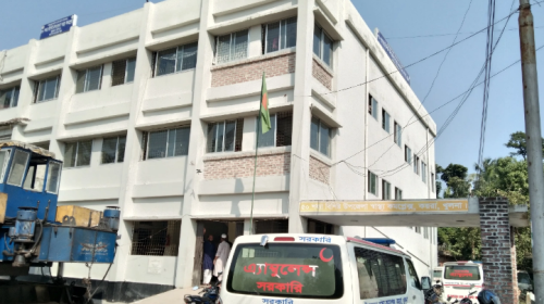 কয়রা উপজেলা স্বাস্থ্য কমপ্লেক্স। ছবি: